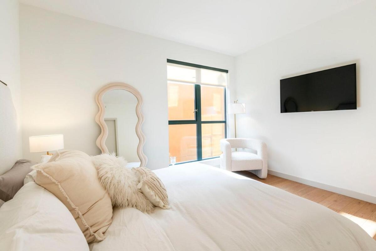 2br Vibrant Luxury Appartement *