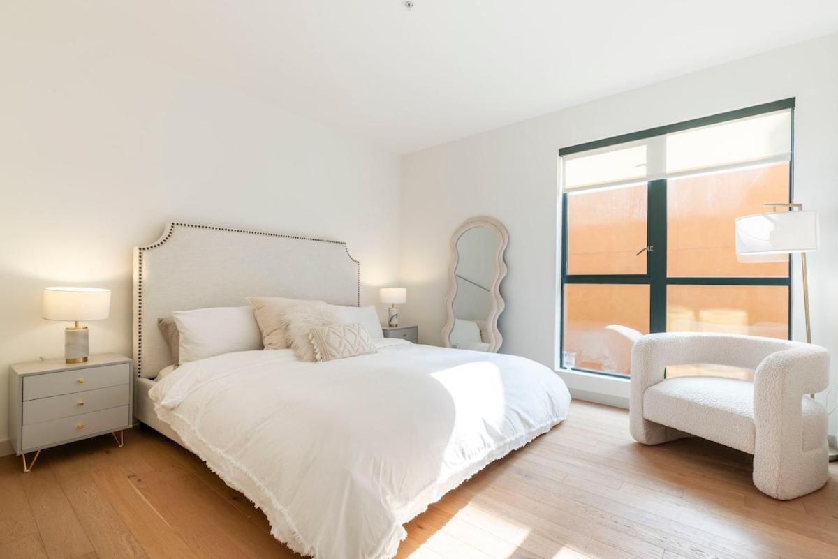 2br Vibrant Luxury Appartement